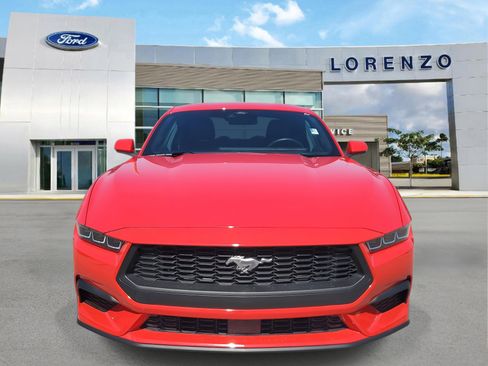 Used 2025 Ford Mustang Premium image 2