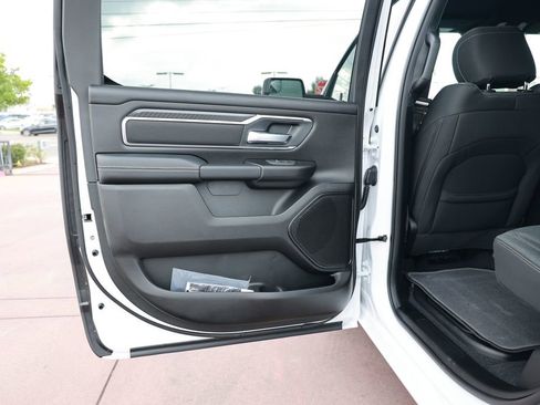 New 2026 RAM 1500 4x4 Crew Cab image 31