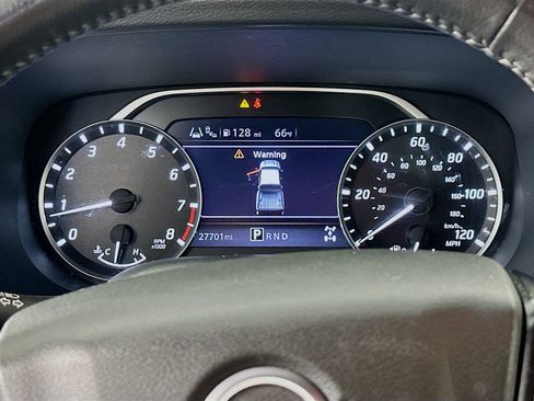 Used 2022 Nissan Frontier SV AWD/4WD image 12