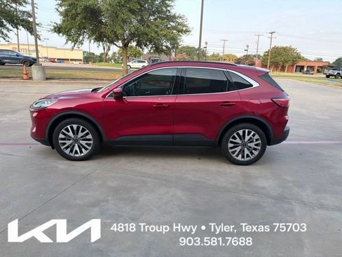 Used 2021 Ford Escape Titanium AWD/4WD image 6