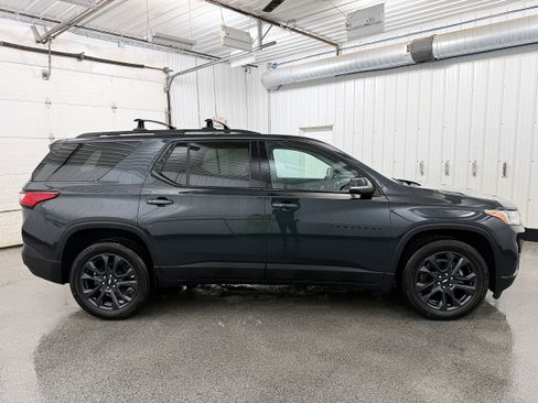 Used 2021 Chevrolet Traverse RS image 42
