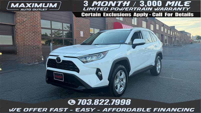 Used 2020 Toyota RAV4 XLE w/ Convenience Package FWD image 1