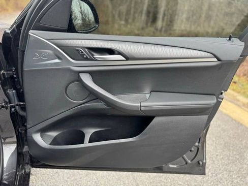 Used 2024 BMW X3 M40i w/ Premium Package image 18