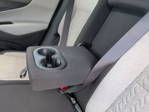 Used 2024 Chevrolet Equinox LT image 33