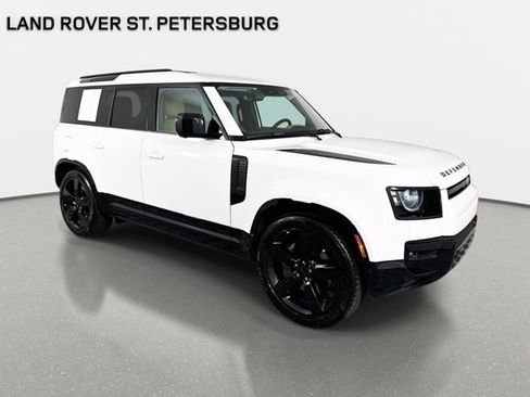 New 2026 Land Rover Defender 110 X-Dynamic SE image 3