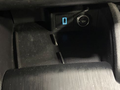 Used 2020 Ford Escape Titanium AWD/4WD image 14