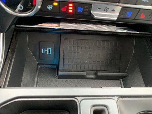 Used 2021 Ford F150 Limited image 16