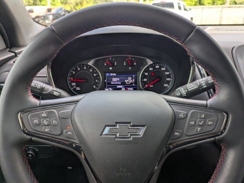 Used 2023 Chevrolet Equinox RS FWD image 26