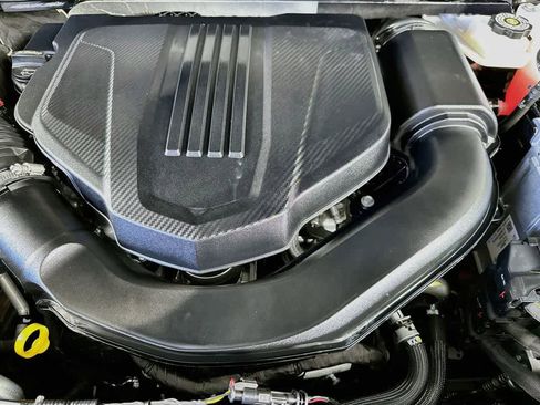 Used 2026 GMC Acadia Denali w/ Super Cruise Package FWD image 9