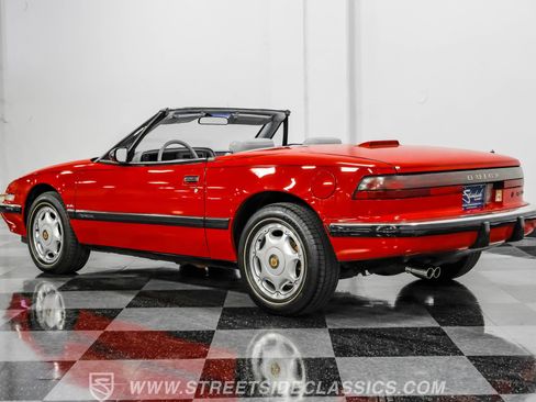 Used 1991 Buick Reatta Convertible image 7