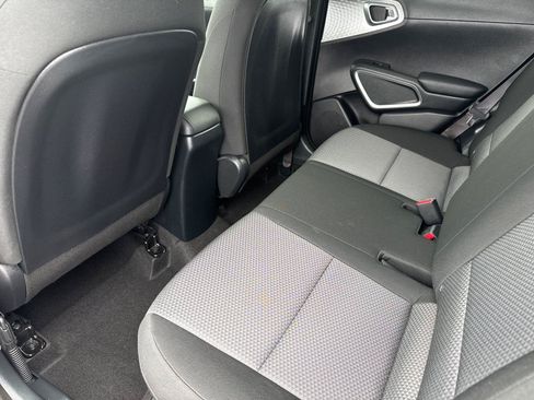 Used 2020 Kia Soul LX FWD image 25