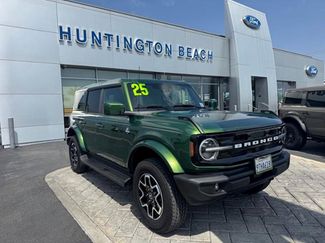 Used 2025 Ford Bronco Outer Banks AWD/4WD video 1