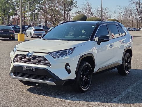 Used 2021 Toyota RAV4 XSE image 2