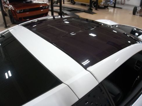 Used 2015 Chevrolet Corvette Z06 w/ 3LZ Preferred Equipment Group image 24