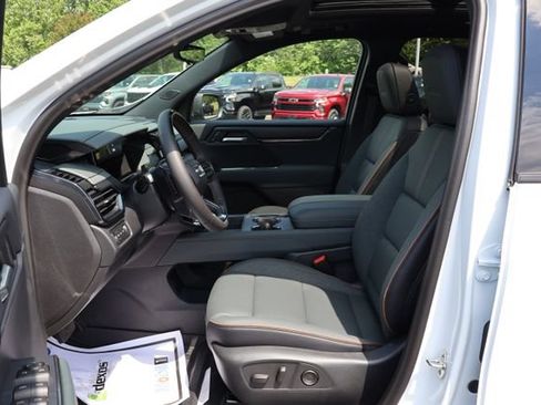 New 2026 GMC Acadia AT4 w/ Super Cruise Package AWD/4WD image 19
