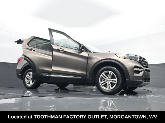 Used 2021 Ford Explorer XLT w/ Equipment Group 202A AWD/4WD image 33