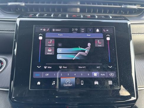 Used 2024 Jeep Grand Cherokee L Laredo image 39