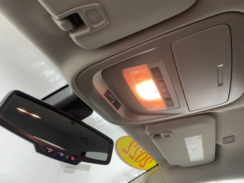 Used 2022 GMC Canyon AT4 image 18