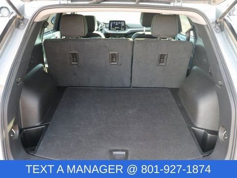 Used 2025 Chevrolet Blazer LT image 10