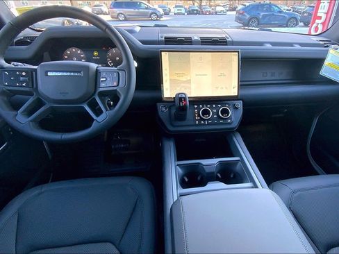 New 2026 Land Rover Defender 110 X-Dynamic SE image 5