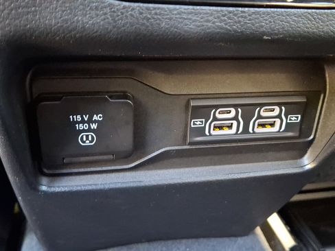 Certified 2023 Jeep Grand Cherokee Altitude AWD/4WD image 11