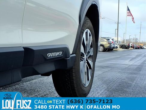 Certified 2025 Subaru Outback Limited image 34