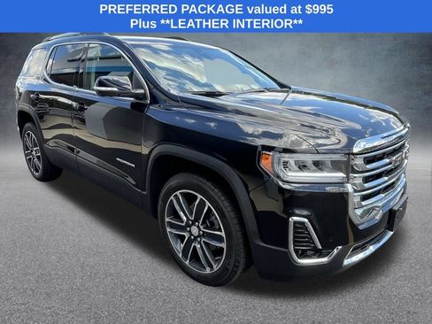 Used 2023 GMC Acadia SLT w/ Technology Package FWD image 4