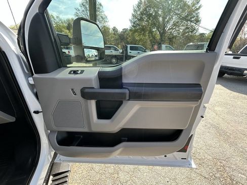 Used 2018 Ford F350 XL w/ Power Equipment Group image 28