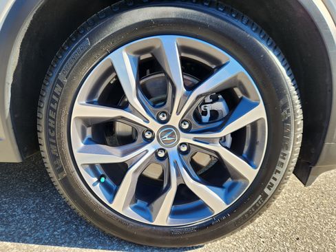 Used 2023 Acura MDX SH-AWD w/ Technology Package image 22