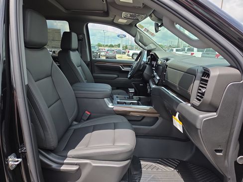 New 2026 Chevrolet Silverado 1500 RST w/ Redline Edition AWD/4WD image 15