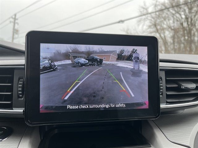 Used 2023 Ford Explorer XLT w/ Equipment Group 202A AWD/4WD image 25