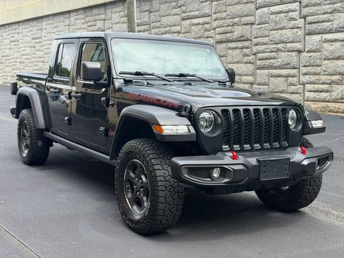 Used 2023 Jeep Gladiator Rubicon w/ Cold Weather Group AWD/4WD image 5