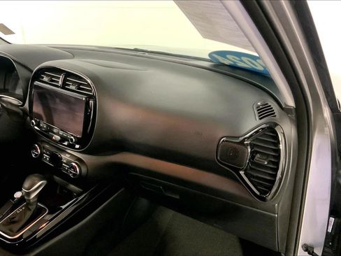 Certified 2024 Kia Soul S FWD image 16