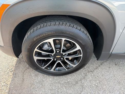 Certified 2024 Chevrolet TrailBlazer LT FWD image 9