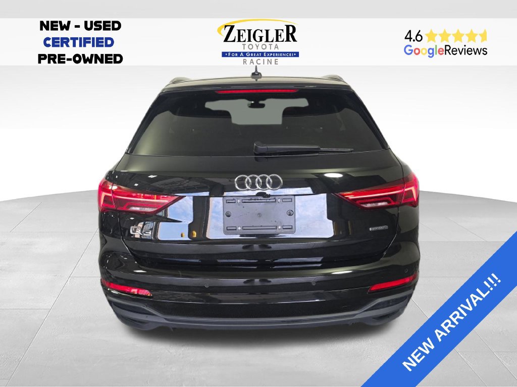 Used 2023 Audi Q3 2.0T Premium w/ Convenience Package AWD/4WD image 3