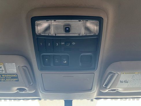 Used 2013 Toyota 4Runner Limited image 12