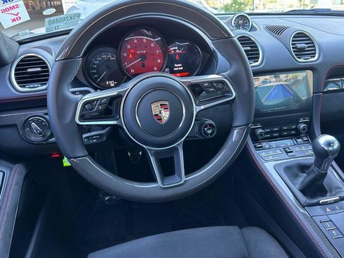 Used 2025 Porsche 718 Cayman GTS image 12