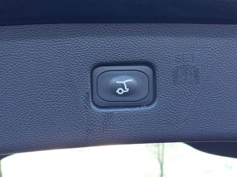 Certified 2024 Ford Edge ST-Line image 29