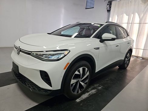 Used 2023 Volkswagen ID.4 Pro image 2