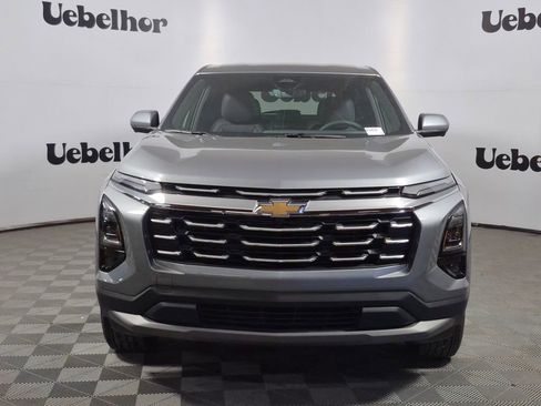 New 2026 Chevrolet Equinox LT image 2