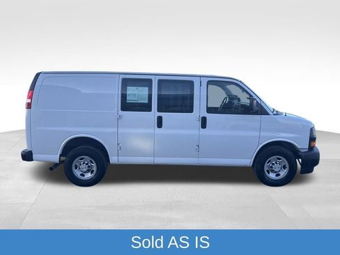 Used 2019 Chevrolet Express 2500 w/ Driver Convenience Package image 6