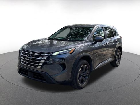 Used 2025 Nissan Rogue SV image 7