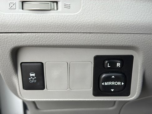 Used 2012 Toyota Corolla LE image 10