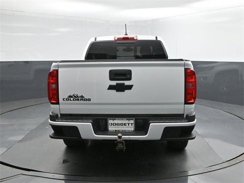 Used 2017 Chevrolet Colorado Z71 image 8