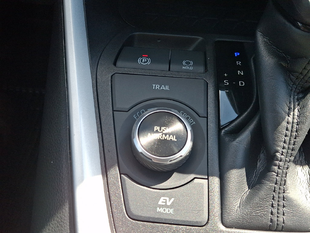 Used 2023 Toyota RAV4 XLE w/ Convenience Package AWD/4WD image 24