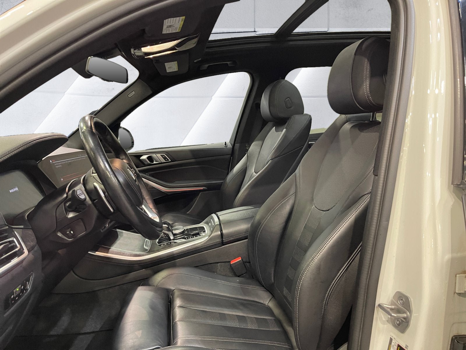 Used 2022 BMW X5 xDrive40i w/ Premium Package AWD/4WD image 10