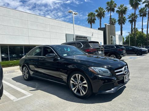 Used 2018 Mercedes-Benz C 300 Sedan image 2