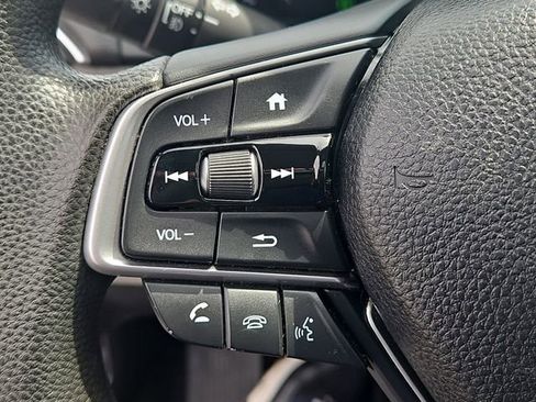 Used 2018 Honda Accord EX image 21