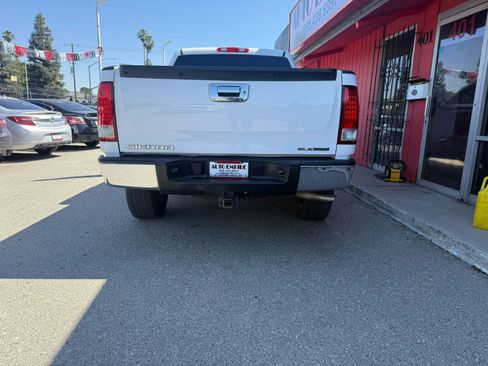 Used 2011 GMC Sierra 1500 SLE w/ Regional Value Package RWD image 5