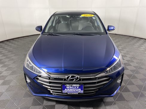 Used 2020 Hyundai Elantra SE FWD image 11